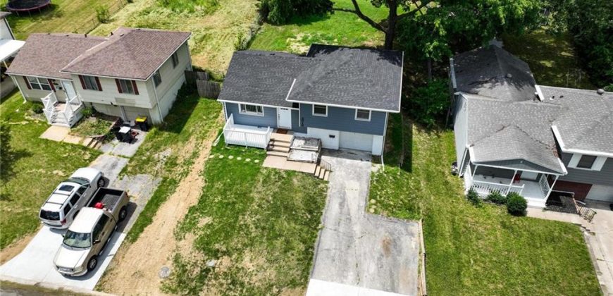 Homes for Sale in Kansas City, MO 64119 | 4916 N Manchester Avenue