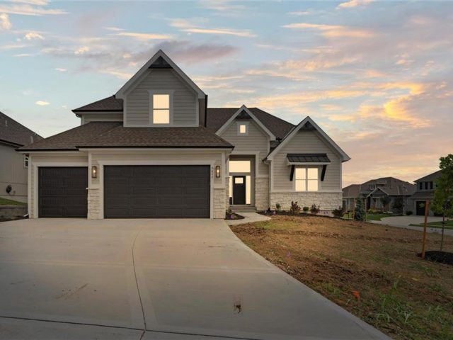 Homes for Sale in Kansas City, MO 64157 | 9842 NE 104th Terrace