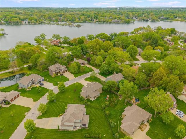 Homes for Sale in Weatherby Lake, MO 64152 | 7804 NW Lynns Lane