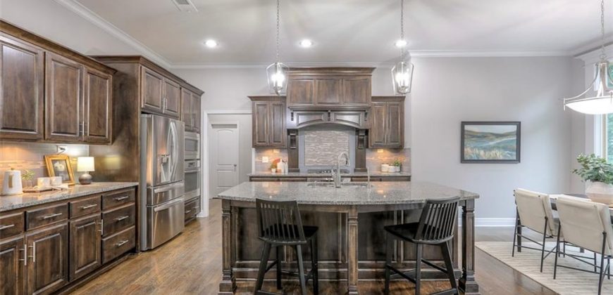 Homes for Sale in Parkville, MO 64152 | 14095 NW 60th Court