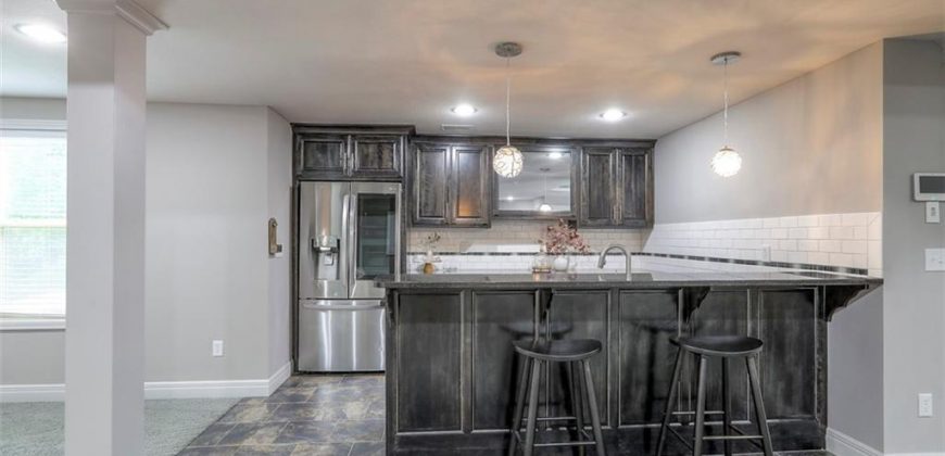 Homes for Sale in Parkville, MO 64152 | 14095 NW 60th Court