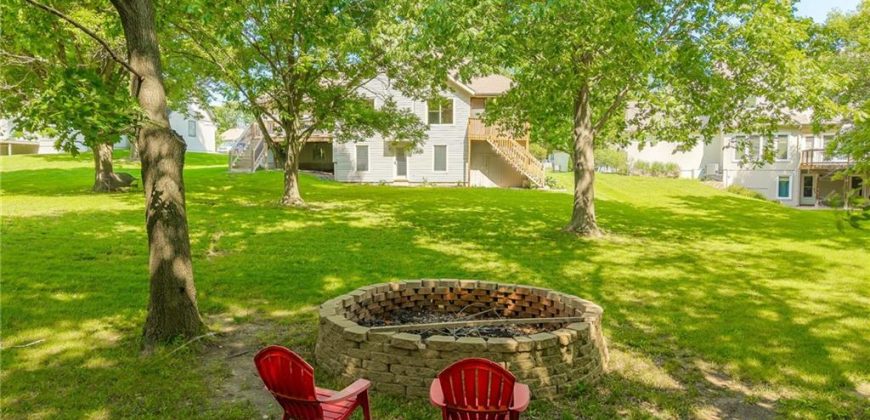 Homes for Sale in Smithville, MO 64089 | 503  Amesbury Drive