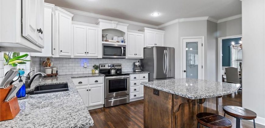 Homes for Sale in Kansas City, MO 64157 | 9931 N Lewis Avenue