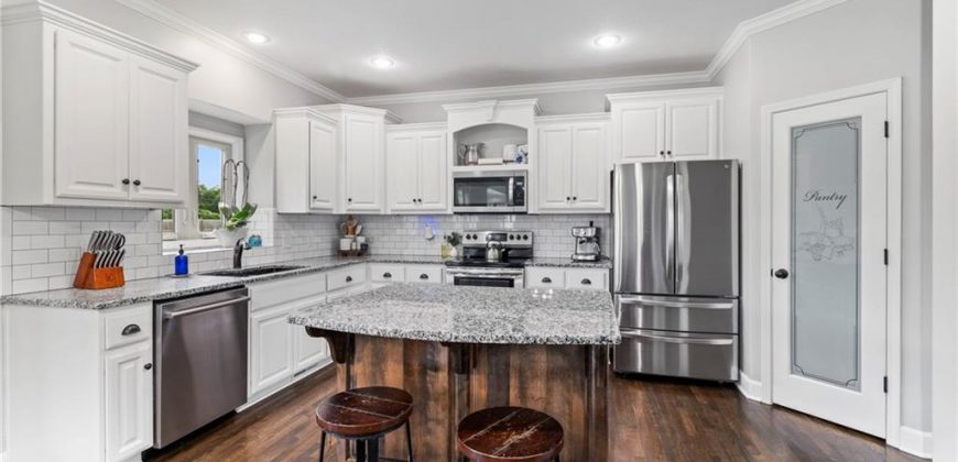 Homes for Sale in Kansas City, MO 64157 | 9931 N Lewis Avenue
