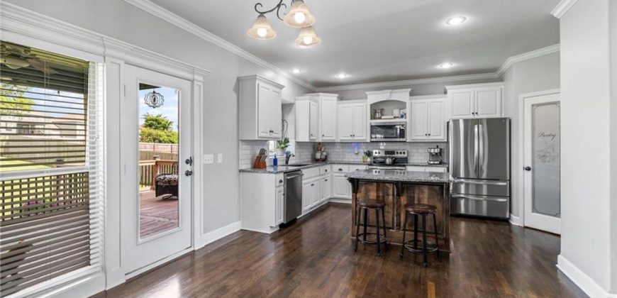 Homes for Sale in Kansas City, MO 64157 | 9931 N Lewis Avenue