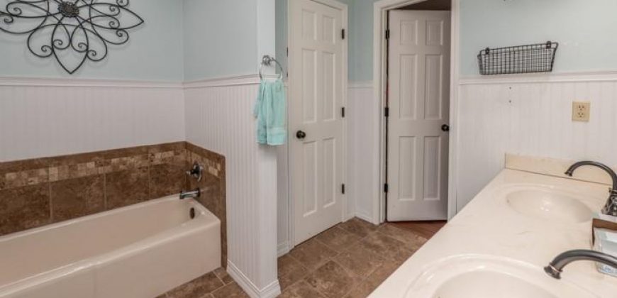 Homes for Sale in Kansas City, MO 64164 | 6620 NW 136th Street