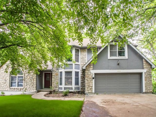 Homes for Sale in Kansas City, MO 64151 | 4008 NW 75th Street