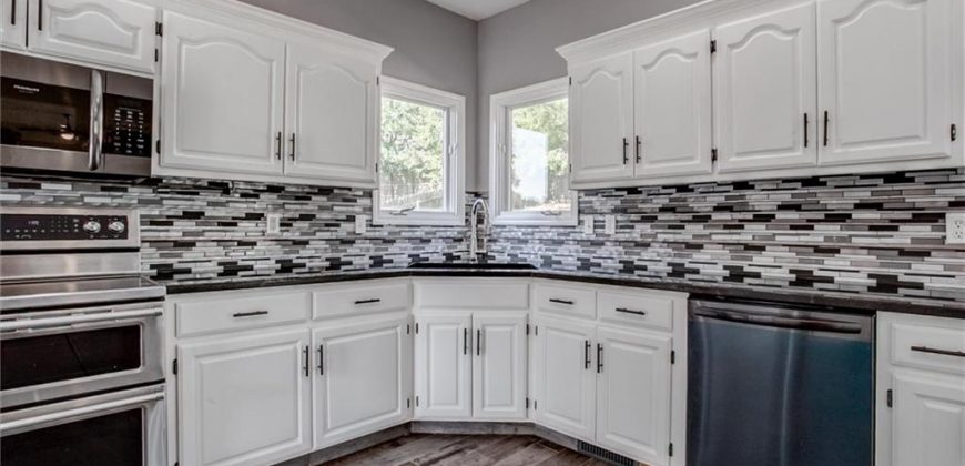 Homes for Sale in Kansas City, MO 64119 | 6700 N Charlston Drive