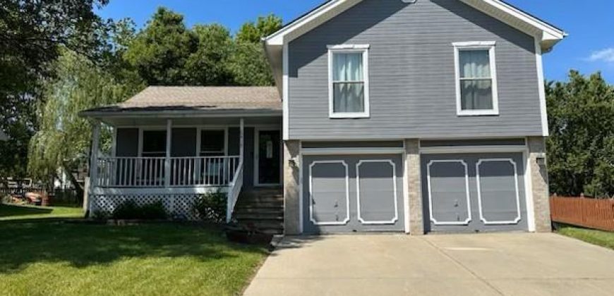 Homes for Sale in Smithville, MO 64089 | 412  Fletcher Drive