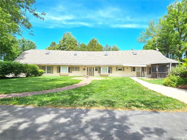 Homes for Sale in Liberty, MO 64068 | 2101  Hillview Road