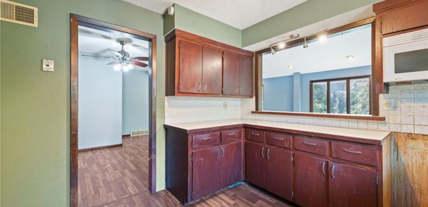 Homes for Sale in Liberty, MO 64068 | 527  Lancelot Drive