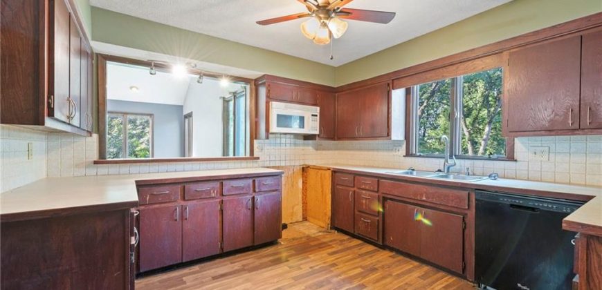 Homes for Sale in Liberty, MO 64068 | 527  Lancelot Drive