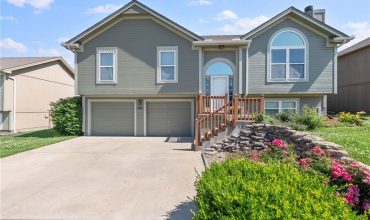 Homes for Sale in Smithville, MO 64089 | 103  Bridgeport Drive