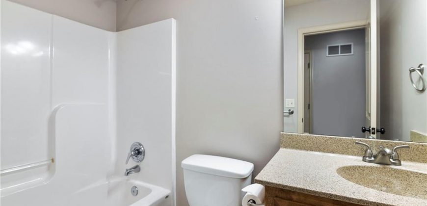 Homes for Sale in Kansas City, MO 64151 | 5637 N Amoret Avenue