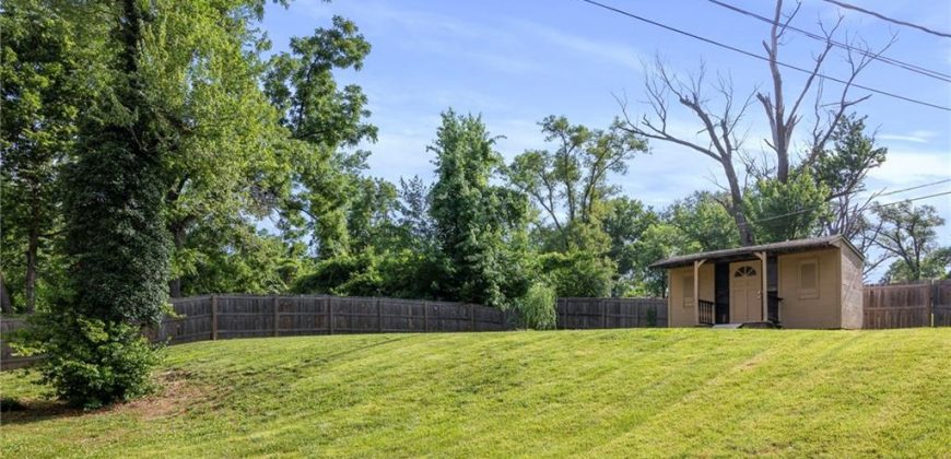 Homes for Sale in Kansas City, MO 64151 | 5637 N Amoret Avenue