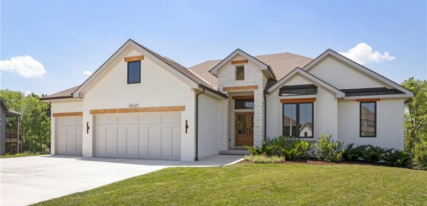 Homes for Sale in Kansas City, MO 64157 | 10221 N Potter Avenue
