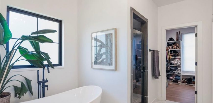 Homes for Sale in Kansas City, MO 64157 | 10221 N Potter Avenue