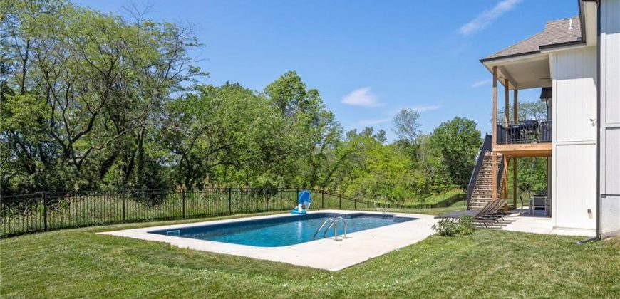 Homes for Sale in Kansas City, MO 64157 | 10221 N Potter Avenue