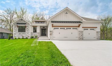 Homes for Sale in Kearney, MO 64060 | 2140  Crooked Creek Drive