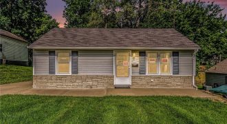 Homes for Sale in Platte City, MO 64079 | 1004  Mary Kay Lane