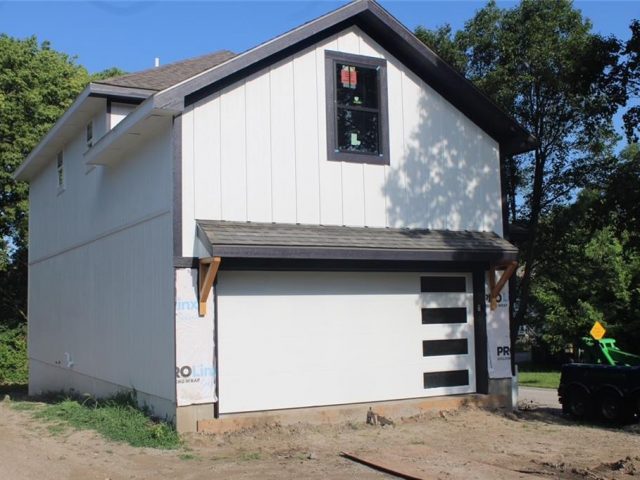 Homes for Sale in Kansas City, MO 64155 | 11226 N Oak Trafficway