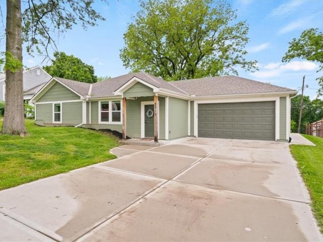 Homes for Sale in Kansas City, MO 64117 | 3510 NE Monterey Avenue