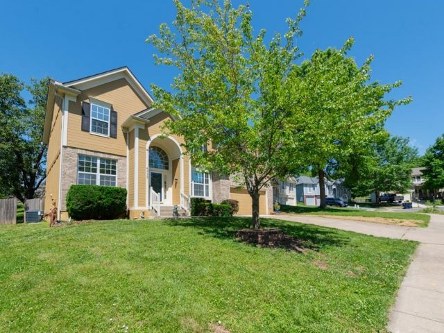 Homes for Sale in Kansas City, MO 64151 | 6512 N FISK Court