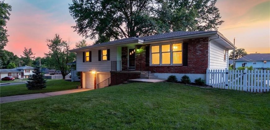 Homes for Sale in Gladstone, MO 64119 | 6714 N Bales Avenue