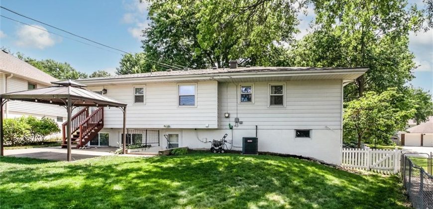 Homes for Sale in Gladstone, MO 64119 | 6714 N Bales Avenue