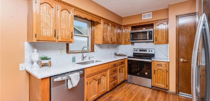 Homes for Sale in Kansas City, MO 64118 | 6534 N Jefferson Street