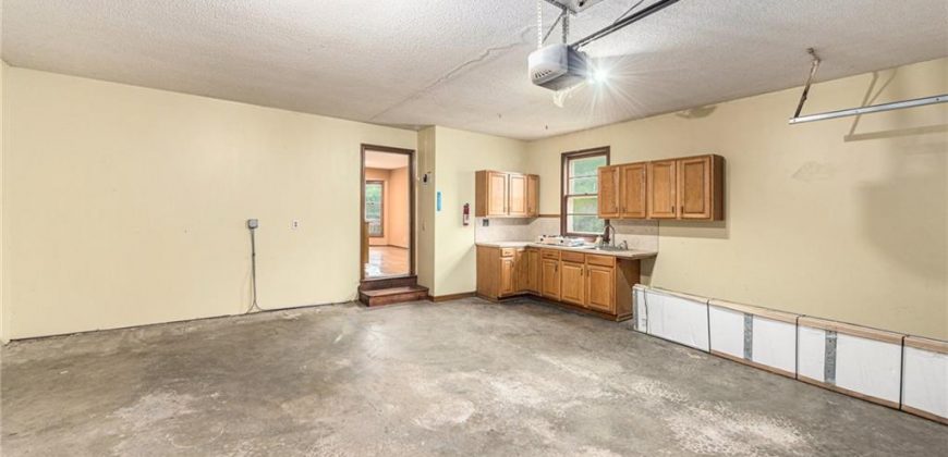 Homes for Sale in Kansas City, MO 64118 | 6534 N Jefferson Street