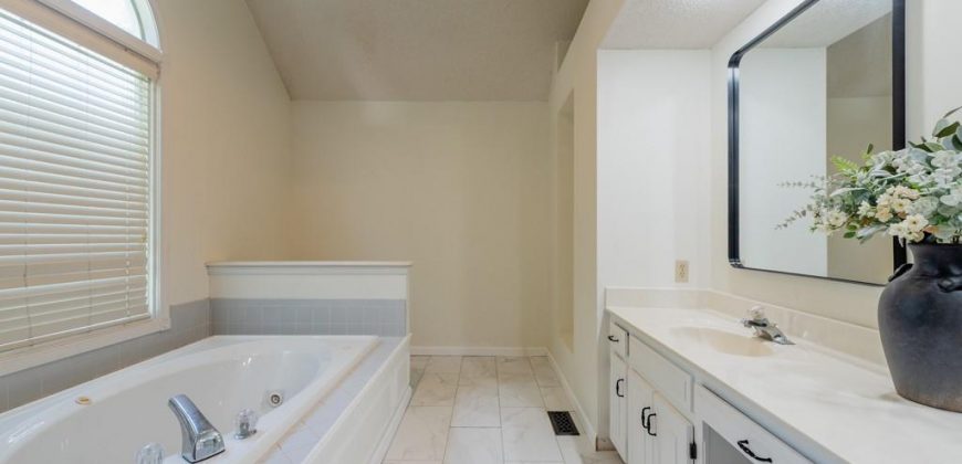 Homes for Sale in Kansas City, MO 64155 | 11025 N GRAND Avenue