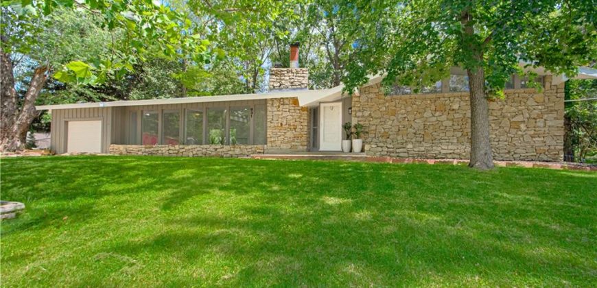 Homes for Sale in Riverside, MO 64150 | 931  Valley Lane