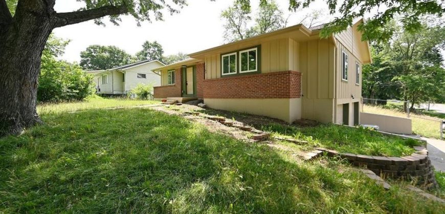 Homes for Sale in Kansas City, MO 64118 | 1103 NE 52nd Place