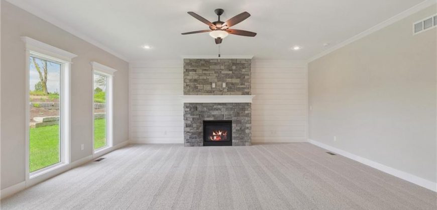 Homes for Sale in Kansas City, MO 64156 | 10318 N Winchester Avenue
