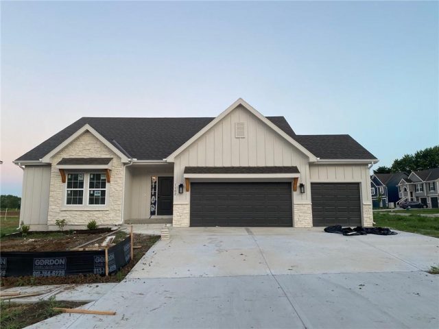 Homes for Sale in Kearney, MO 64060 | 1102  Noah Lane