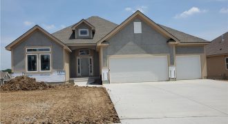 Homes for Sale in Kansas City, MO 64156 | 10205 N Winchester Avenue