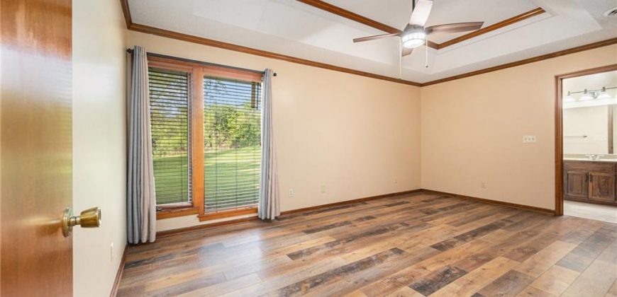 Homes for Sale in Parkville, MO 64152 | 7612 NW Valley Road