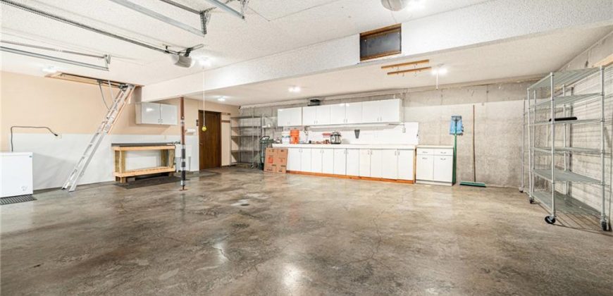 Homes for Sale in Parkville, MO 64152 | 7612 NW Valley Road