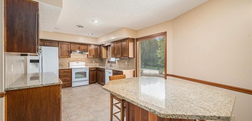 Homes for Sale in Parkville, MO 64152 | 7612 NW Valley Road