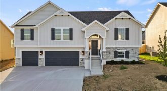 Homes for Sale in Kansas City, MO 64156 | 5911 NE 118th Street