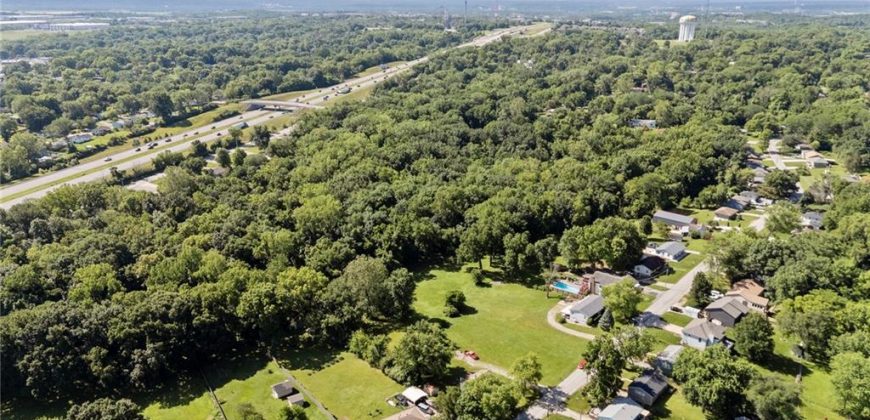 Homes for Sale in Kansas City, MO 64119 | 5525 NE Meadowbrook Road