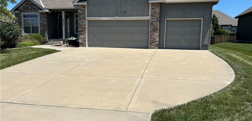 Homes for Sale in Kansas City, MO 64157 | 9839 N Farley Avenue