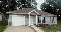 Homes for Sale in Gladstone, MO 64118 | 856 NE 66th Street