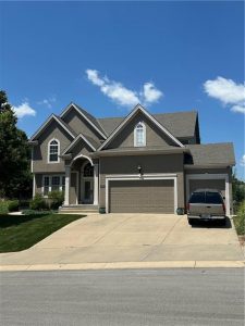 6922-N-Hardesty-Avenue-mls-2560239-image-1