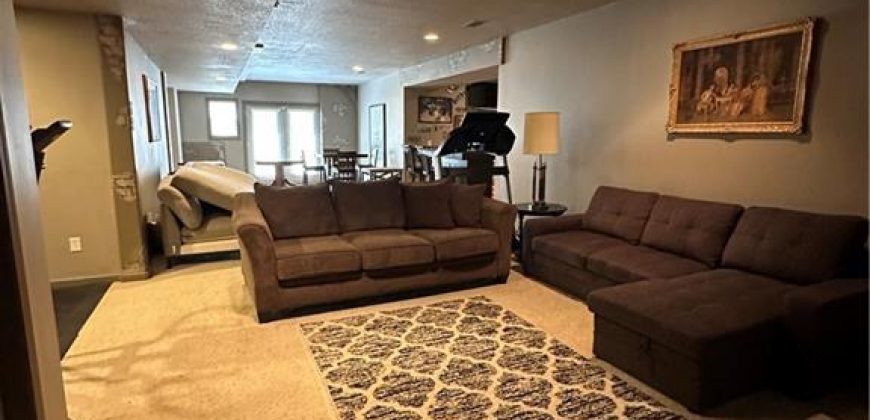 Homes for Sale in Kansas City, MO 64119 | 6922 N Hardesty Avenue