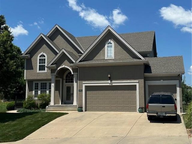 Homes for Sale in Kansas City, MO 64119 | 6922 N Hardesty Avenue
