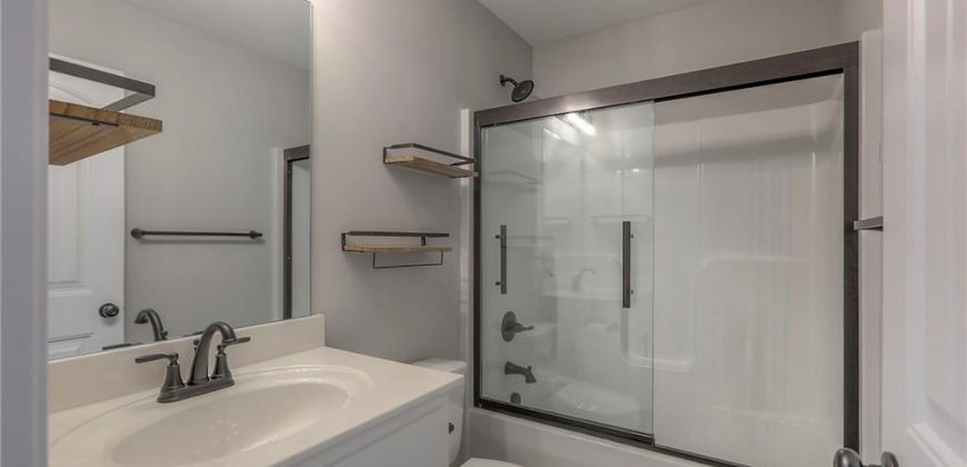 Homes for Sale in Kansas City, MO 64157 | 11830 N MANNING Avenue
