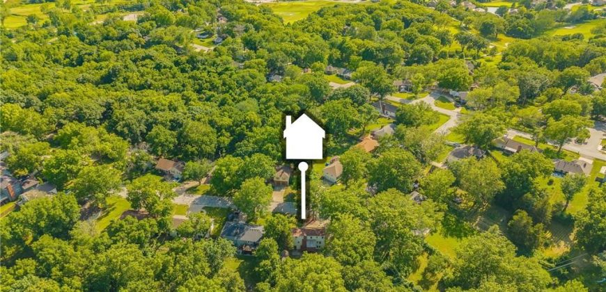 Homes for Sale in Parkville, MO 64152 | 6607  QUAIL RUN Drive