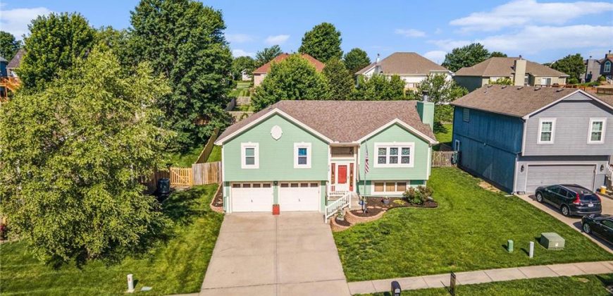 Homes for Sale in Smithville, MO 64089 | 212  Hampton Drive